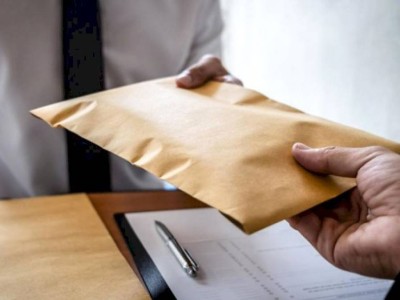
                    Экс-чиновника осудили за неоднократное получение взяток в Алматы
                