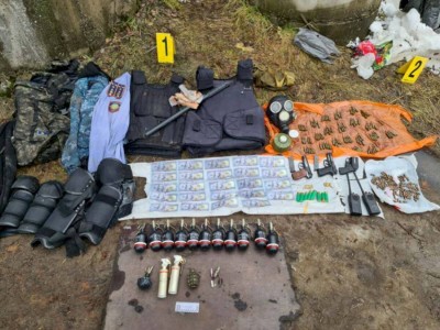 
                    В Алматы в ходе спецопераций ликвидировали 97 схронов с оружием
                