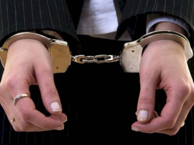 
                    В Алматы сотрудница банка снимала деньги со счетов клиентов
                