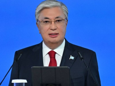 
                    Токаев выразил соболезнования родным и близким ученого Сеита Каскабасова
                