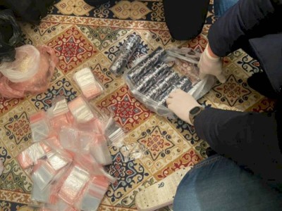 
                    Нарколабораторию и канал поставки «синтетики» ликвидировали в Алматы
                