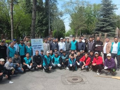 
                    В Алматы проходит акция по уборке захоронений воинов ВОВ
                