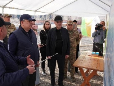 
                    Канат Бозумбаев проверил прохождение паводков в ВКО
                
