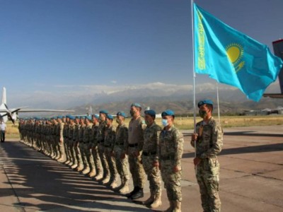 
                    Казахстанские десантники вернулись с АрМИ с серебром
                