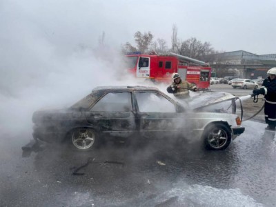 
                    Автомобиль загорелся в Алматы
                
