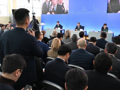 
                    Алматинцы жалуются на  шашлычные заведения: что ответил аким Досаев
                