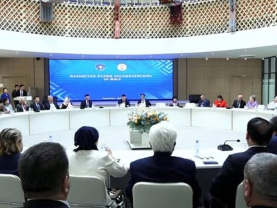 
                    30-летие АНК: В Туркестанской области общественным деятелям вручили юбилейные медали 
                