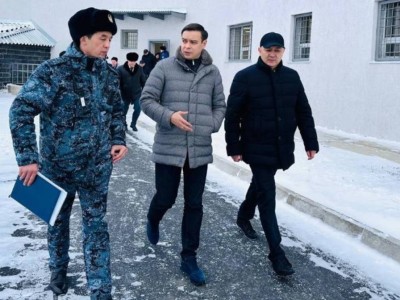 
                    Омбудсмен Ластаев встретился с осужденными в Астане
                