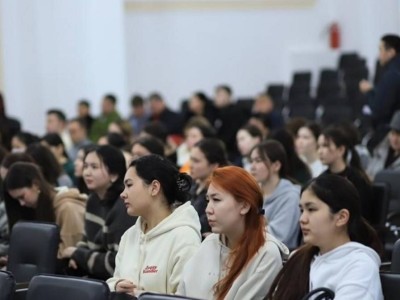 
                    В Алматы активно ведется информационная работа по сейсмобезопасности среди молодежи
                