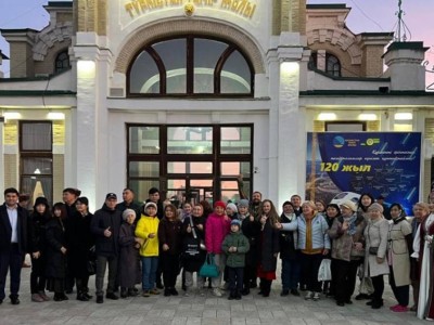 
                    Туристический поезд Jibek Joly прибыл в Туркестан
                