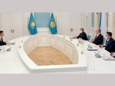 
                    Глава государства принял министра иностранных дел Венгрии
                