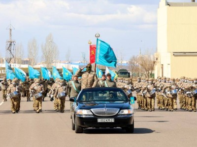 
                    80-летие Победы: министр обороны проверил готовность к параду в Астане
                