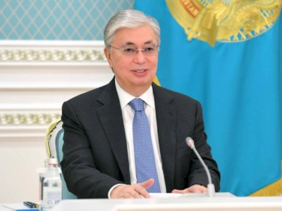 
                    Касым-Жомарт Токаев пригласил профессора Фрэнсиса Фукуяму посетить Казахстан
                