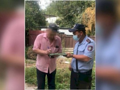 
                    Алматинца оштрафовали за слив нечистот в русло реки
                