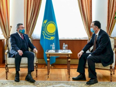 
                    Казахстан укрепляет сотрудничество с Азиатским банком развития
                