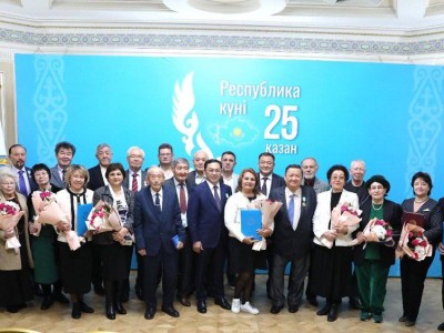 
                    Накануне Дня Республики активные алматинцы получили государственные награды
                
