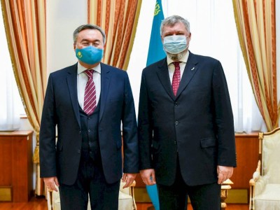
                    Мухтар Тлеуберди принял послов Украины и Турции
                