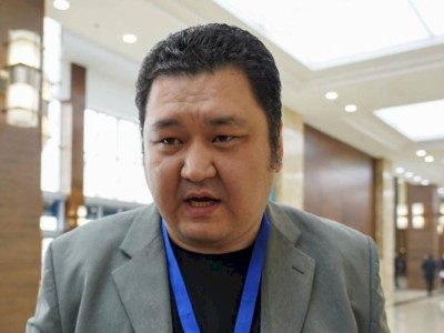 
                    Марат Шибутов: В Казахстане виден тренд на многопартийность
                