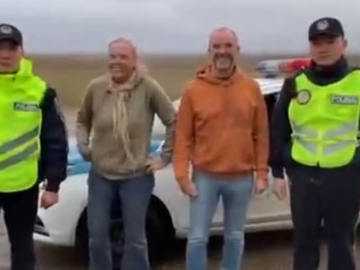
                    Полицейские области Улытау помогли туристам из Нидерландов
                