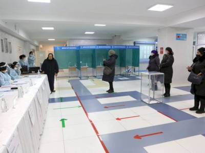 
                    Выборы в Казахстане: явка избирателей составила 63,3 процента
                