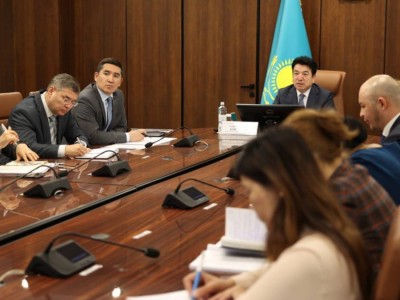 
                    Заслуженные педагоги Казахстана станут наставниками в школах
                