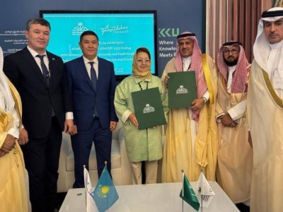 
                    Университет Короля Халида впервые подписал соглашение с казахстанским вузом
                