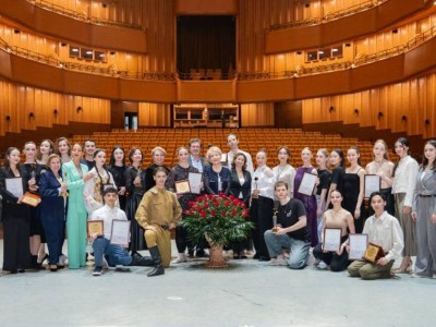 
                    80-летие Победы: в Астане прошел международный фестиваль-конкурс молодых хореографов
                