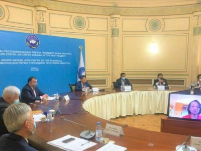 
                    В Алматы состоялся круглый стол «Елі сүйген, елін сүйген Елбасы»
                