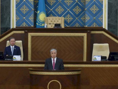 
                    Послание Главы государства Касым-Жомарта Токаева народу Казахстана
                