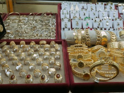 
                    Продажа ювелирных изделий без пробирного клейма грозит суровыми мерами в Казахстане 
                