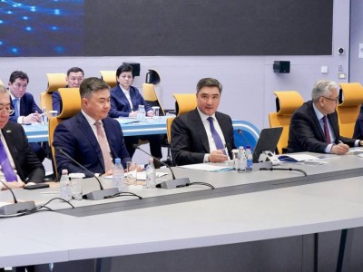
                    Бектенов – предпринимателям: Работаешь с бюджетными деньгами – будь добр раскрыть полностью, куда ты их тратишь
                