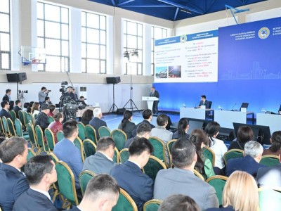 
                    В Алматы на 30% увеличены зарплаты сотрудников центров соцуслуг
                