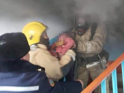 
                    Пожарные Алматинской области спасли четырех человек
                