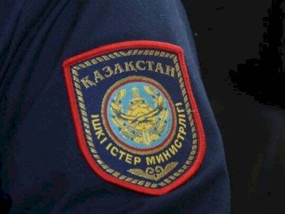 
                    Полицейские предупредили родителей
                