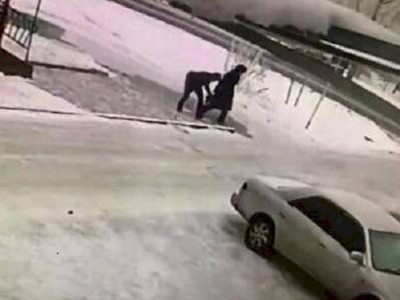 
                    Ограбление пенсионерки попало на видео в Талдыкоргане
                