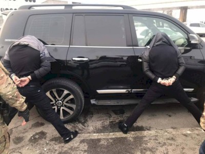 
                    Алматинские налетчики потратили 200 тысяч долларов на обувь и одежду
                