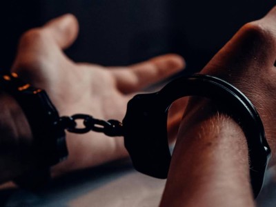
                    Подозреваемый в крупном мошенничестве казахстанец экстрадирован из России
                
