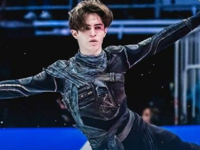 
                    Казахстанский фигурист Михаил Шайдоров стал серебряным призером чемпионата мира в Бостоне 
                