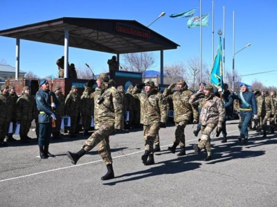 
                    Более 700 казахстанских десантников планируют после армии поступить в вузы
                