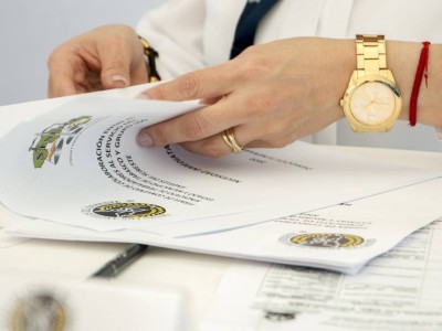
                    Фракция AMANAT требует прозрачности аудиторских проверок
                