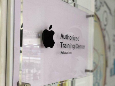 
                    В Казахстане открылся первый в Средней Азии тренинг-центр Apple на базе РФМШ
                
