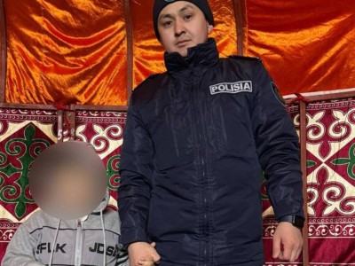 
                    Полицейские области Абай нашли потерявшегося мальчика во время празднования Наурыза
                