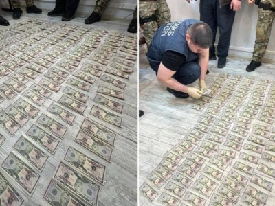 
                    В Атырау задержан подозреваемый в сбыте фальшивых долларов
                