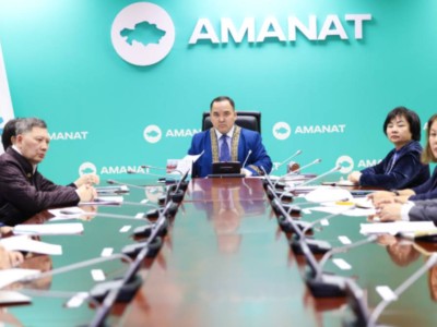 
                     Национальный курултай: партия «AMANAT» системно продвигает народные традиции, ценности и историю
                
