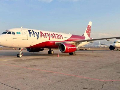 
                    Новый самолет авиакомпании FlyArystan прибыл в Казахстан
                