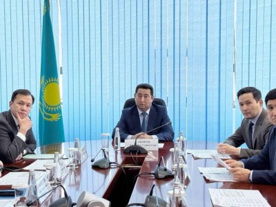 
                    Айдарбек Сапаров ознакомился с применением космических технологий в АПК
                