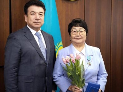 
                    Труд педагогов по достоинству оценивается государством – министр просвещения
                