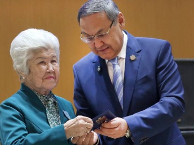 
                    В Алматы наградили женщин-ученых
                