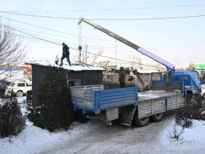 
                    В Алматы снесено 290 незаконных торговых объектов
                
