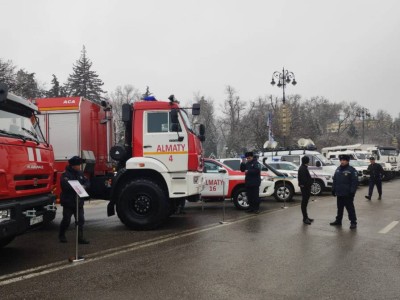 
                    В Алматы продемонстрировали пожарную и спасательную технику
                